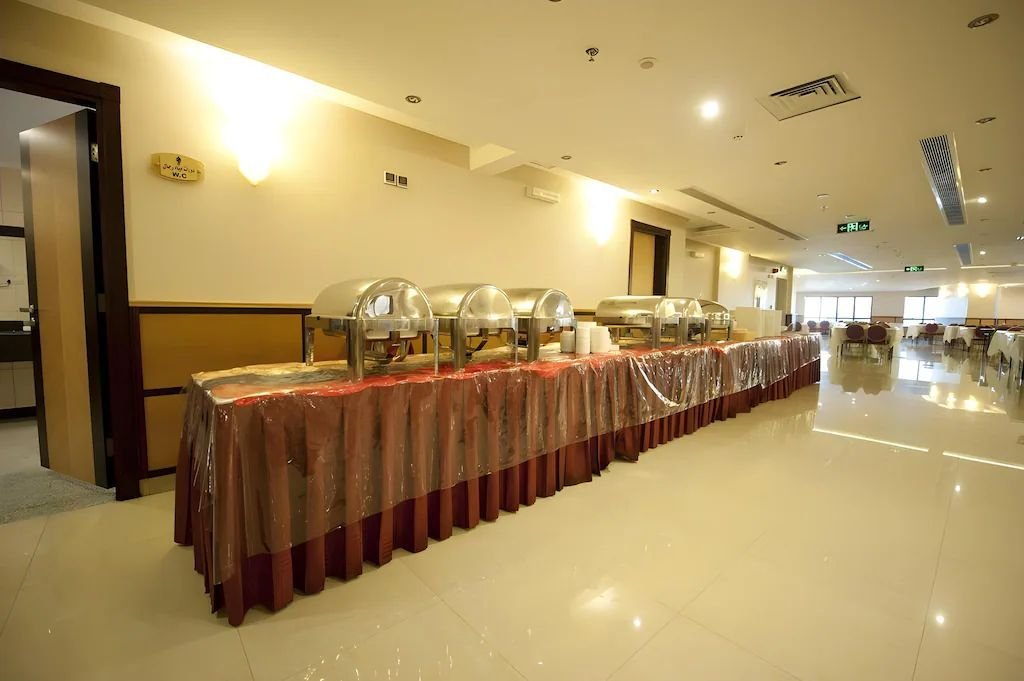 Al-Fajr Al-Badie 5 buffet setup