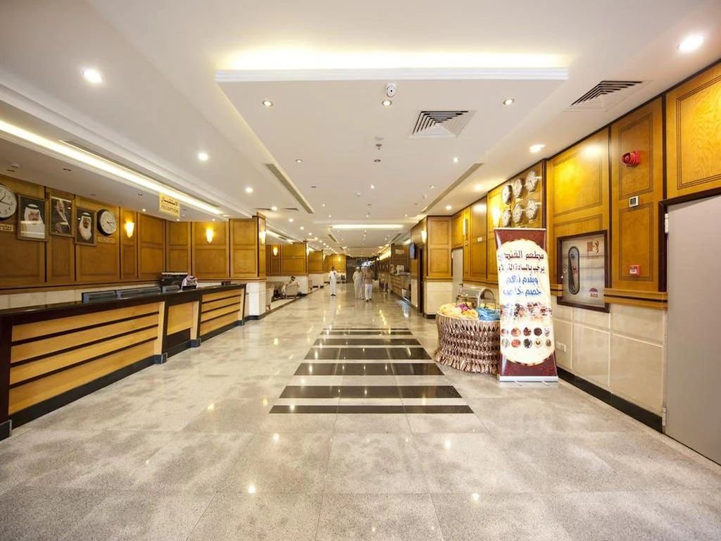 Al-Fajr Al-Badie 5 lobby corridor