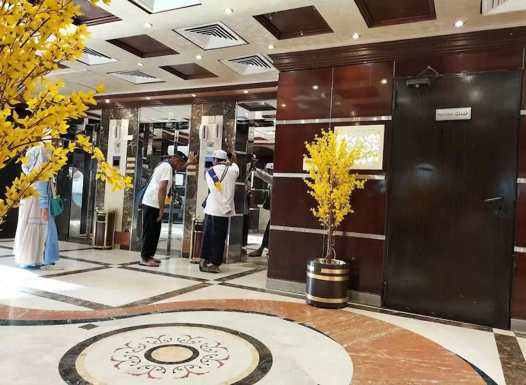 Marsa Al-Jariya main entrance